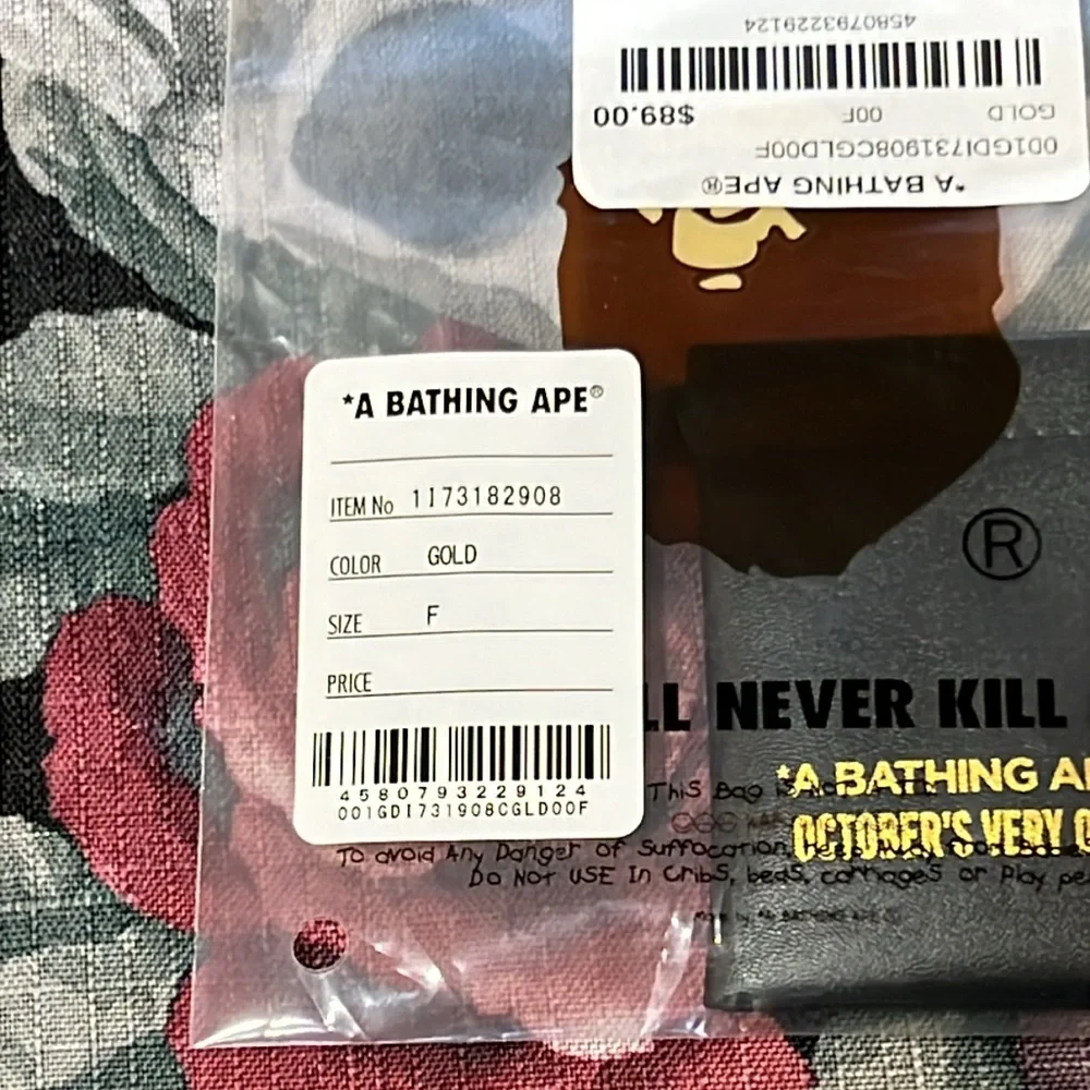 NWT 2022 BAPE x OVO OCTOBERS VERY OWN DRAKE APE HEAD GOLD MONEY CLIP RARE